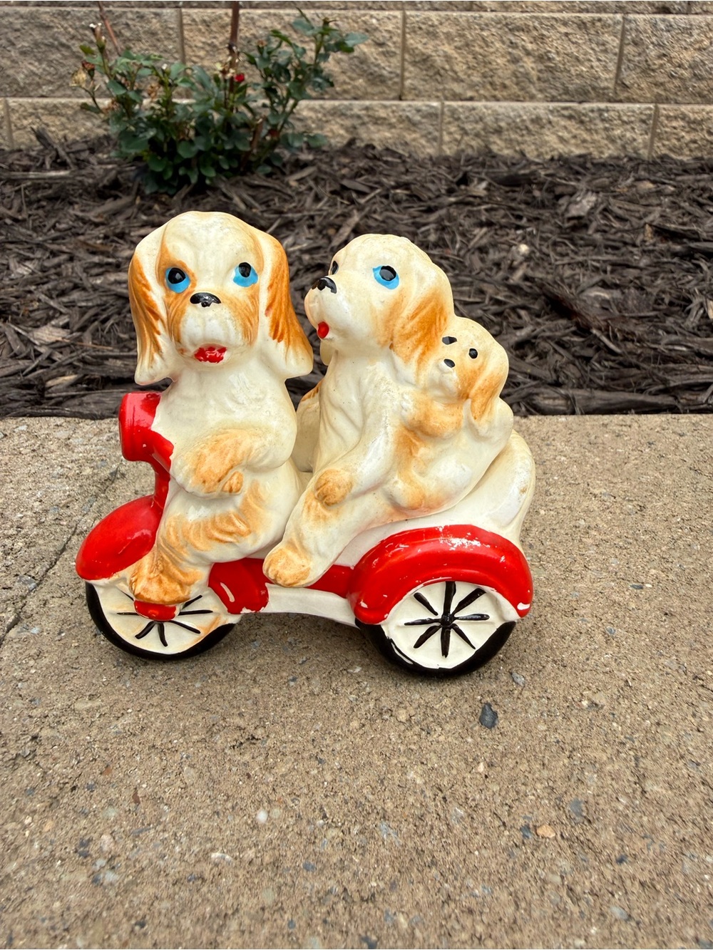Vintage Ceramic Puppy Scooter Japan salt and pepper shaker 1950-1960 rare